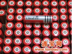 充电锂电池强光手电筒批发3.7V强光手电筒充电锂电池图1