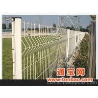 供应铁丝网围墙/铁丝网围栏/铁丝网隔离/铁丝网规格设计