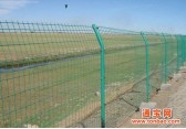 供应护栏网 高速公路护栏网 市政围栏网 运动场围栏 厂区隔离网