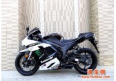 川崎ZX-6R 摩托车