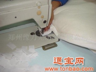 供应家纺床上用品 、羊绒被、床上用品-绗缝被垫